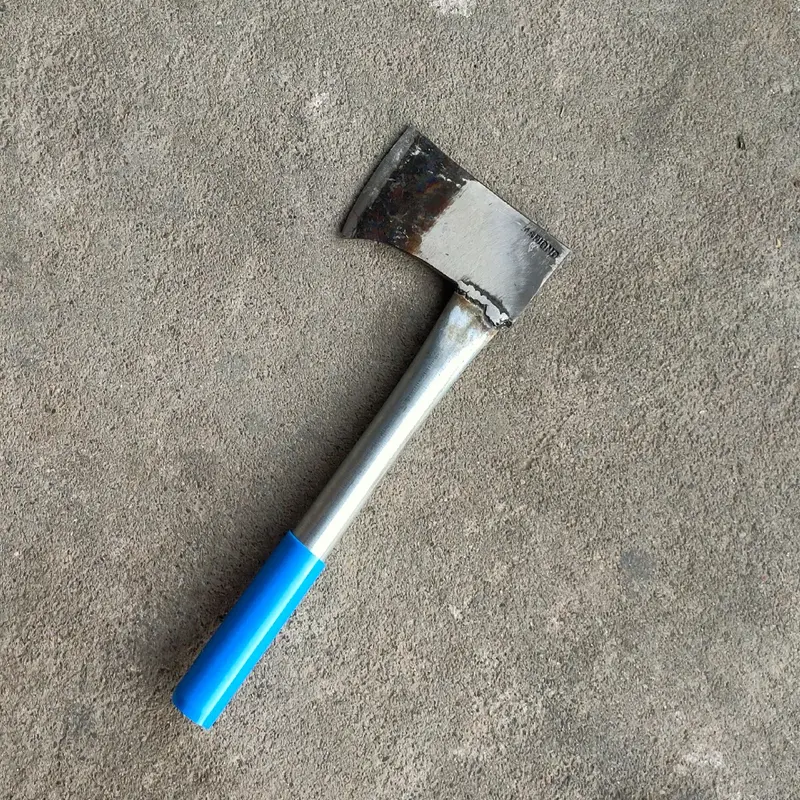 Kampak gagang besi bahan baja per asli cocok buat motong tulang dan kayu Kuat 0