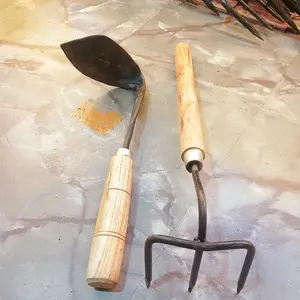 PAKET DUA ALAT BERKEBUN WANGKIL MIRING SAMA GARUK GAGANG KAYU