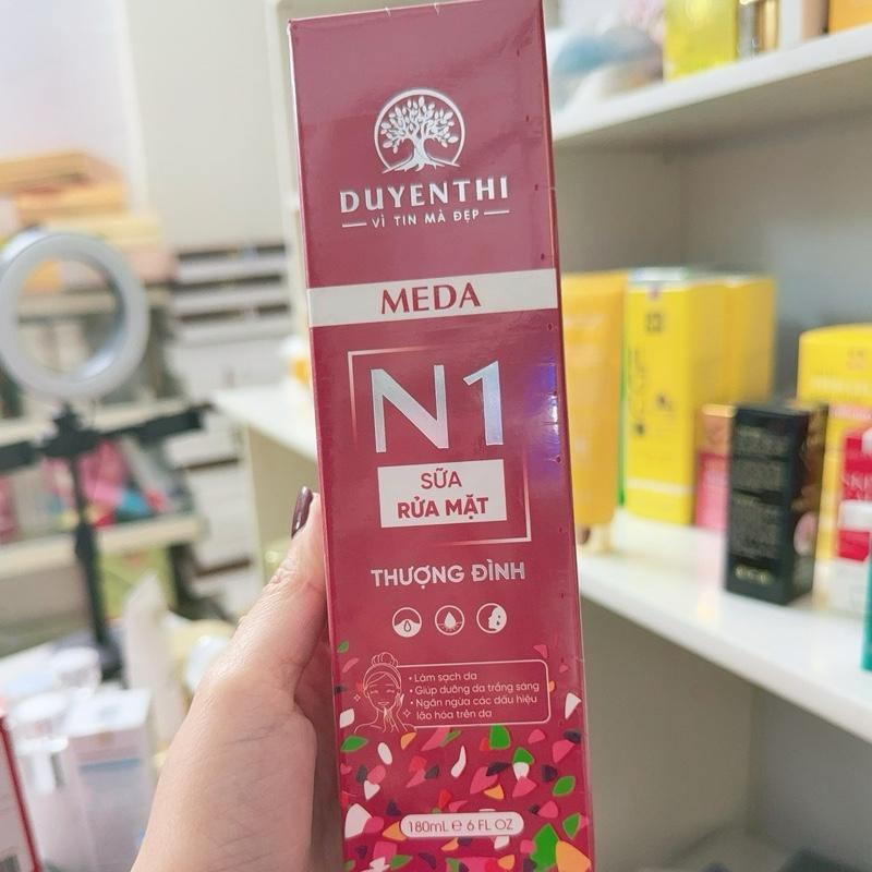 Sữa Rửa Mặt Tạo Bọt N1 Bách Y Sâm ( 180ml )