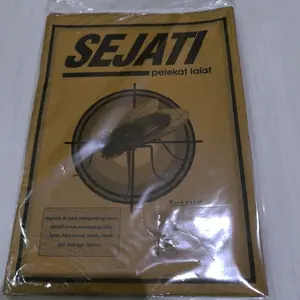 Lem lalat sejati (1 pack : isi 10 lembar)