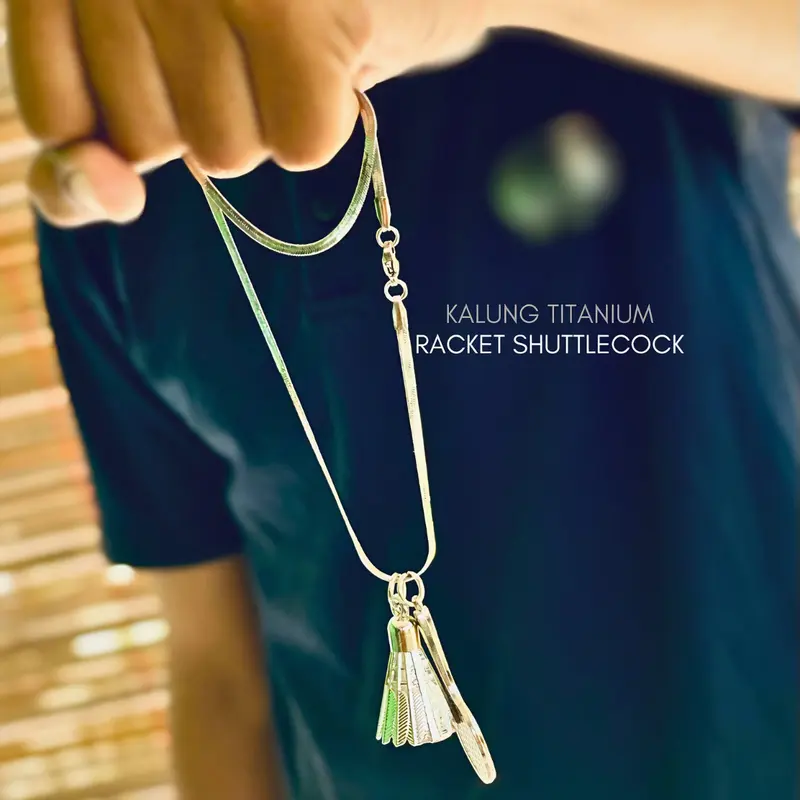High quality kalung badminton silver original gantungan kunci raket shuttlecock supenir olahraga badminton terbaru 0