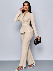 Conjunto de dos piezas para mujer en color melocotón con elegante cuello en V y manga larga, camiseta y pantalones de pierna ancha, dobladillo asimétrico, ropa casual para uso diario