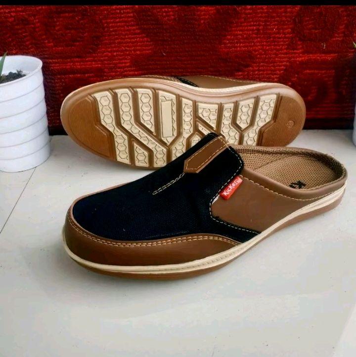 Sepatu sandal / Sepatu Sendal / sepatu pria/ selop / bustong / Sepatu Santai masa kini sandal  slippers 1