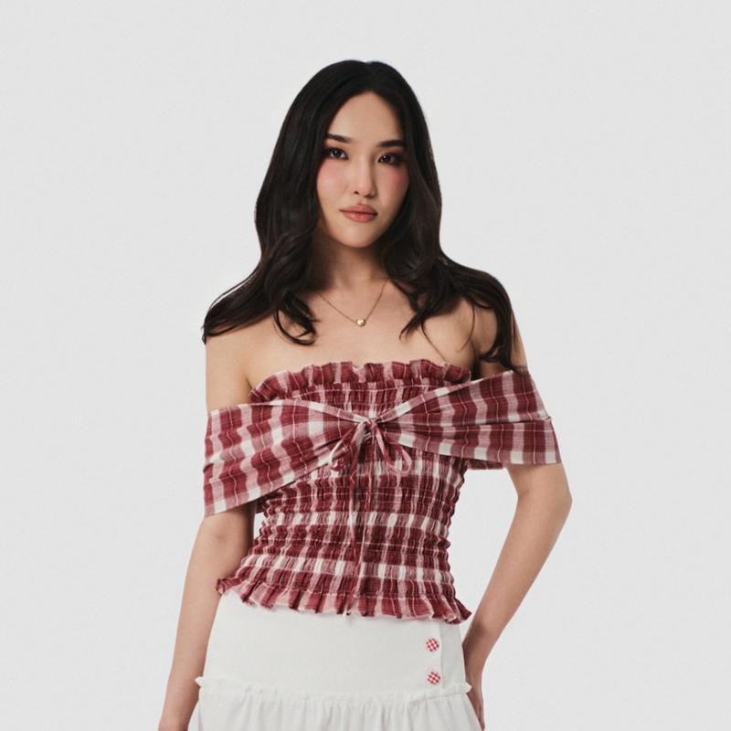 Áo kiểu trễ vai SheByShj ca rô đỏ - Sabina Top