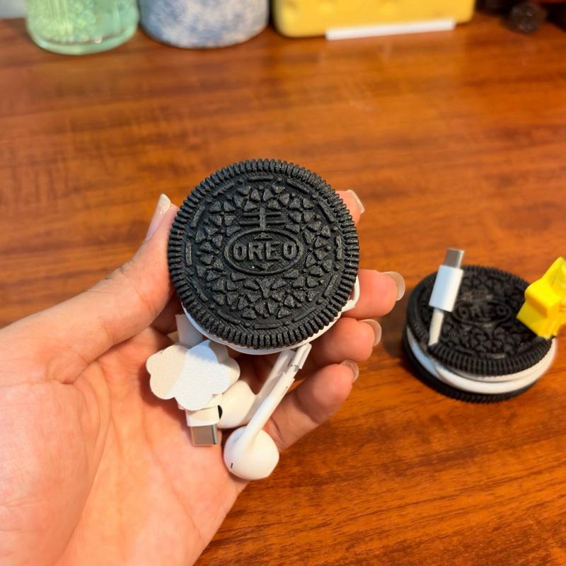 Cuộn dây sạc tai nghe phong cách bánh Oreo - Thiết kế độc đáo dễ thương - Giữ dây gọn gàng - Phụ kiện decor học tập - Quà tặng ý nghĩa