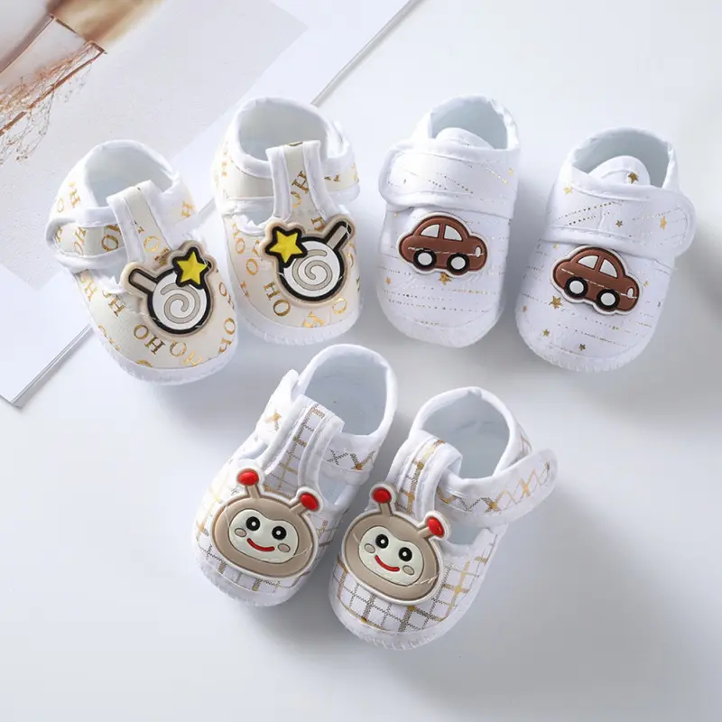 รองเท้าผ้าใบ สำหรับเด็กทารกและเด็กผู้หญิง น้ำหนักเบา ลายการ์ตูน เหมาะสำหรับ 0-12 เดือน