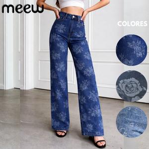 wide leg jeans con flores con efecto push up