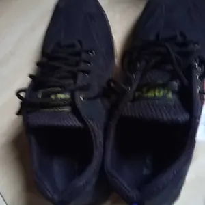 LOZTA Sepatu Pria Original Outdoor Adventurer Trekking SW06 Series Gunung