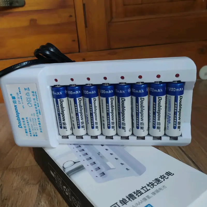 Charger 8 Slot dan Baterai AA 1200mAh 8 pcs Batre 1