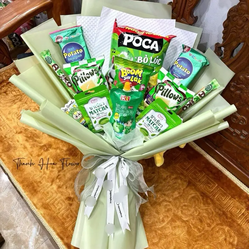 Bó Hoa Bánh Kẹo Màu Xanh Lá Làm Quà Tặng