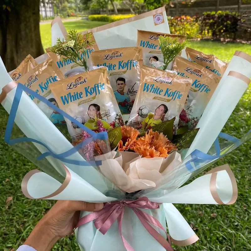 Buket snack hadiah wisuda, hadiah ulang tahun elegan mewah menarik 1