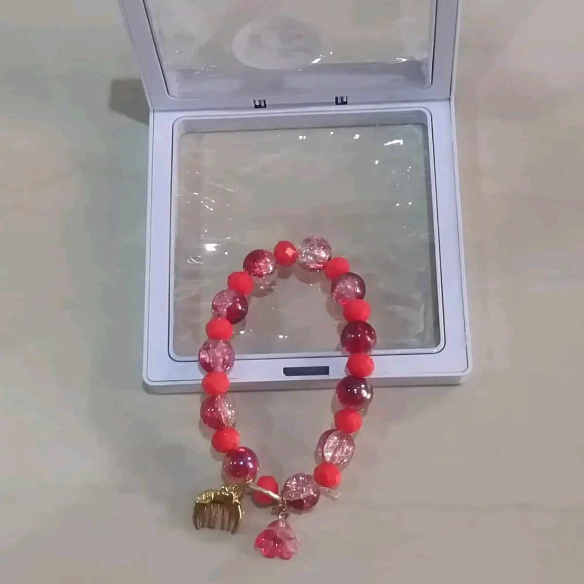 Gelang Tangan Kristal Buat Cewek - Cewek Hits Khusus Dewasa Atau Buat Anak - Anak Juga Bisa