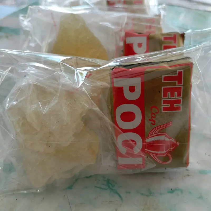 Paket Teh cap Poci dan Gula Batu sekali seduh (isi 10) 4