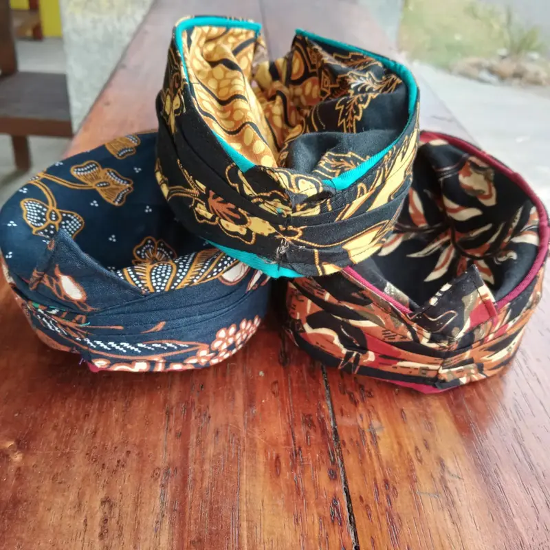 Blangkon Sunda batik 0