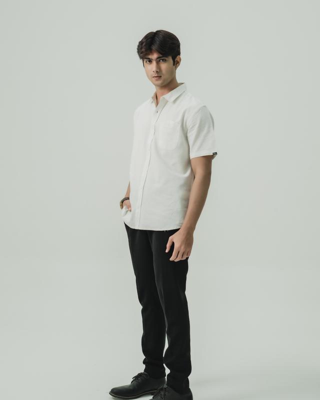 Baju Kemeja HUGOCLASS Casual 5 Warna Polos - Lengan Pendek 100% COTTON Nyaman Soft Lembut Pria Merah Katun Formal Hitam 1