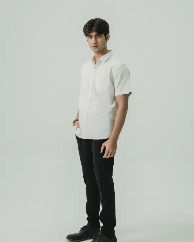 Baju Kemeja HUGOCLASS Casual 5 Warna Polos - Lengan Pendek 100% COTTON Nyaman Soft Lembut Pria Merah Katun Formal Hitam 1