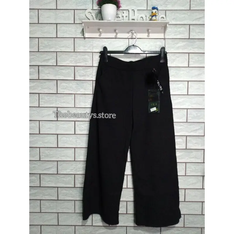 CELANA KULOT SCUBA HITAM IMPORT BY SKR FREE POMPOM [K3053]