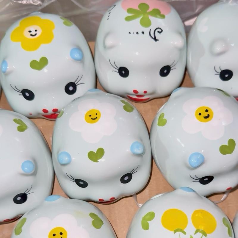    lỗ tròn + dẹt   Heo siêu mini lỗ tròn 28k đựng khoảng 30-40 tờ tiền kích thước 8cm  HOẠ TIẾT NGẪU NHIÊN  ống heo tiết kiệm lỗ tròn  heo lỗ tròn Ống Tiết Kiệm Đựng Tiền 