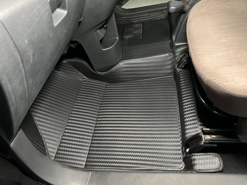 Karpet Mobil SIGRA/CALYA Karpet 5D New Mobil 3 Baris Car 1