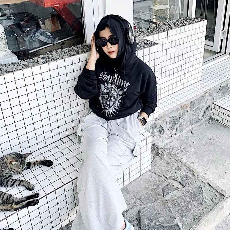 Zipper Crop Wanita Band Sublime - Hoodie Zipper Crop Bahan Fleece Lembut Halus Tebal 280-320GSM Sweater Crop Zip Basic Tangan Panjang - Hoodie Wanita Jaket Resleting 2