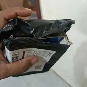 Pengemasan Ekspres yang Diperkuat Kantong Gelembung untuk Melindungi Barang dengan Layanan