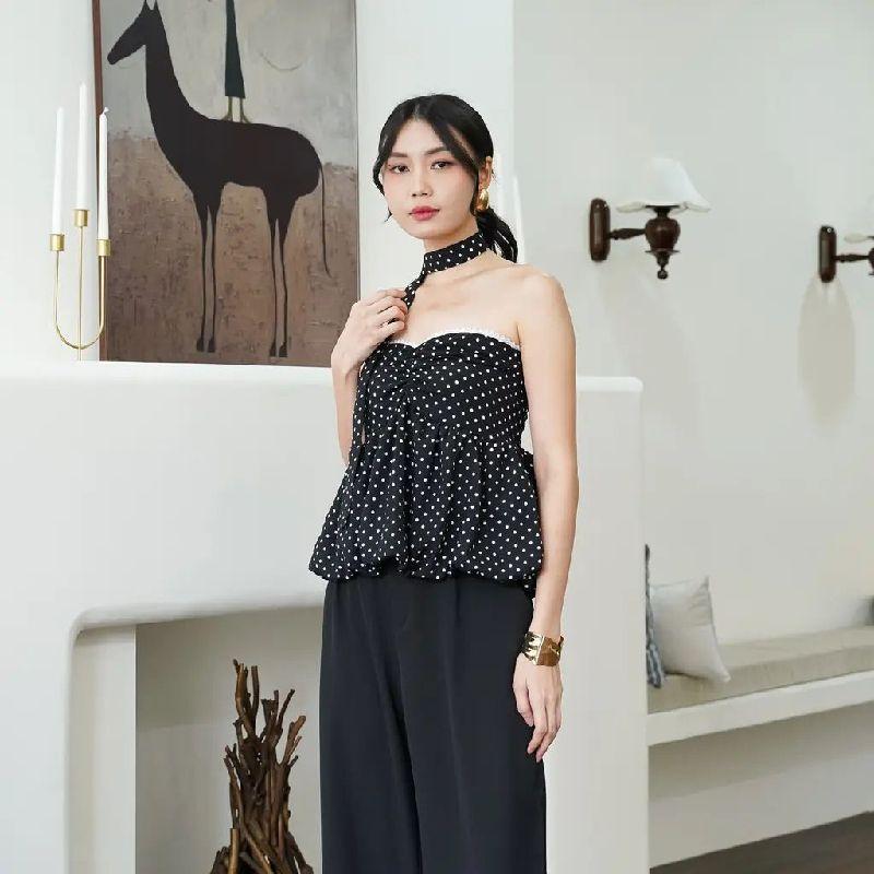 Baloney Top Nomi Polkadot Tube Top Feminine Motif Polkadot Karet Smock Elastis Renda Tali Pita Terpisah Warna Hitam Putih