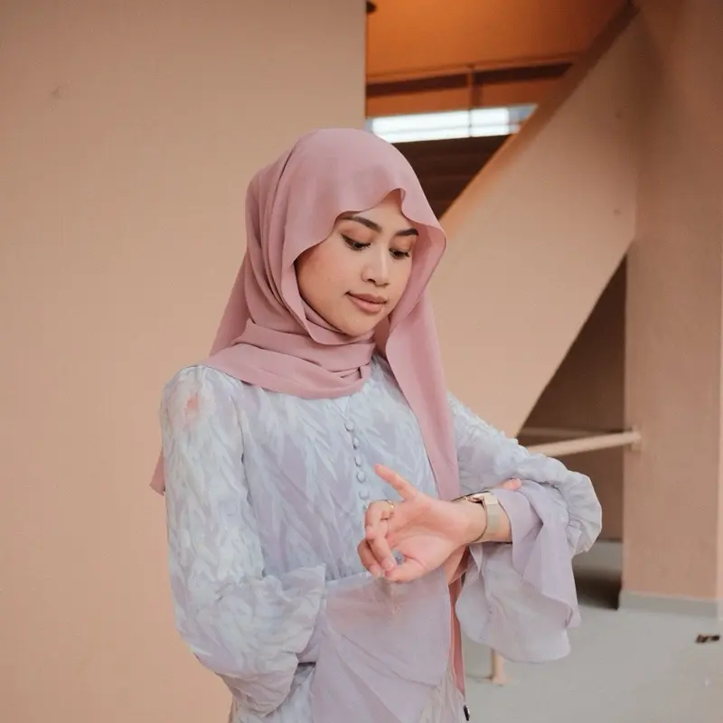 Tri Shawl Mauve in Chiffon Silk
