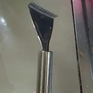 Alat Pembersih Pengupas Sisik Ikan Stainless Steel Anti Karat / Fish Scale Skin Remover Scraper / Pengupas Sisik Ikan cutenery