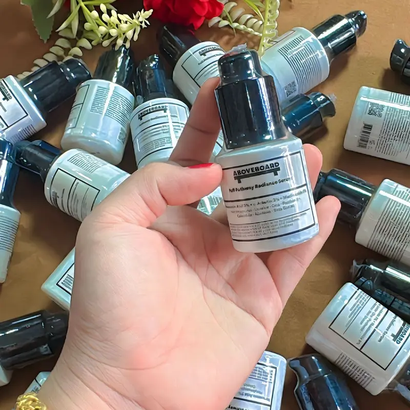 Serum Aboveboard Original Mencerahkan dan Meratakan Warna Kulit dengan TranexamicAcid, Alpha Arbutin, Niacinamide, dan Centella Asiatica Perawatan Wajah 3