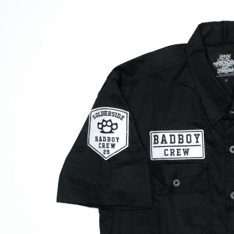 Soldierside Familia Workshirt "TheCREW" Hitam Bordir Putih-Hitam WS197 Kancing Simple kemeja pria  skena 2