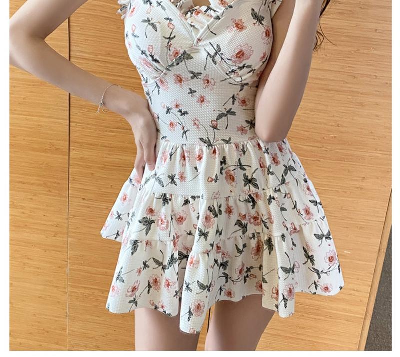 Product Introduction of One-Piece Swimsuit for Women 2023 Summer New Floral Fresh Conservative Belly Covering Slimming Pure Desire Sling Hot Spring 6