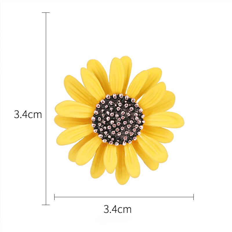 Product Introduction of Cute Small Daisy Flower Women Brooch Pins for Hijab Hats Dress Bags Jewelry Accessories 11