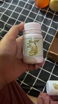 Product Review of Paket kebersihan kewanitaan from D**7 3