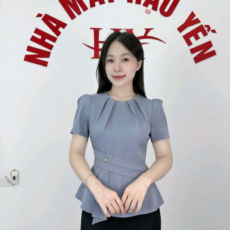 V44 Áo thiết kế nhà may Hậu Yến chất xước thái có độ co giãn nhẹ thấm hút mồ hôi hạn chế nhăn nhàu