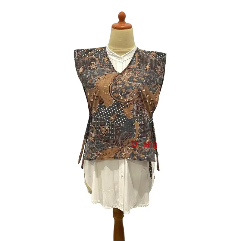 Rompi Batik Wanita dengan Outer Katun - Atasan Motif Panjang 3
