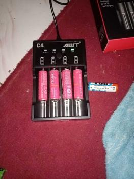 Product Review of Charger 4 slot awt from I**) 0