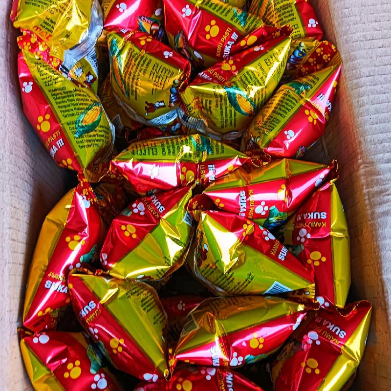 Snack Chiki Komo Berhadiah Uang Jika Beruntung | Jajanan Snack Ciki Jadul | Snack Ciki Rasa jagung Panggang Berhadiah Isi 40 pcs Perkarton 8