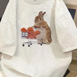 かわいいウサギはニンジン柄プリントの女性用半袖Tシャツを買い、丸首、ゆったり、純綿のカジュアルな上着、丸首、ショルダーベルト、ゆったりとしたシルエット、通気性、肩落ちデザインプリントTシャツ夏のゆったり」