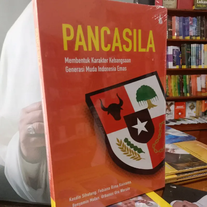 BUKU PANCASILA KASDIN SIHOTANG 1
