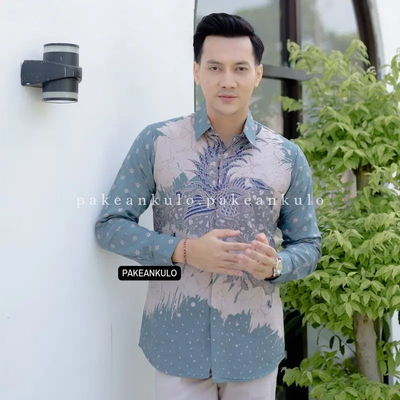 Pakeankulo Batik Pria Premium Slimfit Motif Pramudya Biru Langit 0