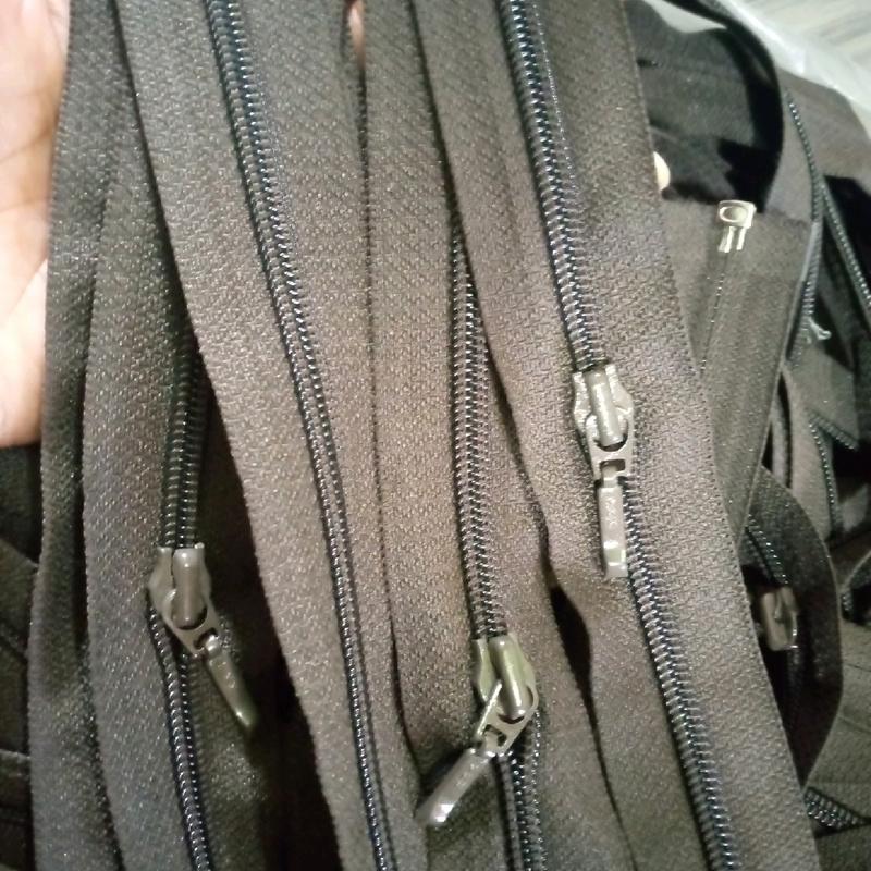seleting jaket ziplon YKK (7 inc ) Hitam satu lusin 7