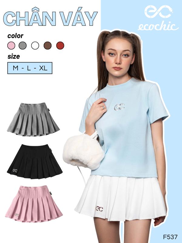 Chân Váy Xếp Li Ngắn Dáng Xoè ECOCHIC Logo Tag Kim Loại Hồng Ghi Nâu Đen Trắng F537