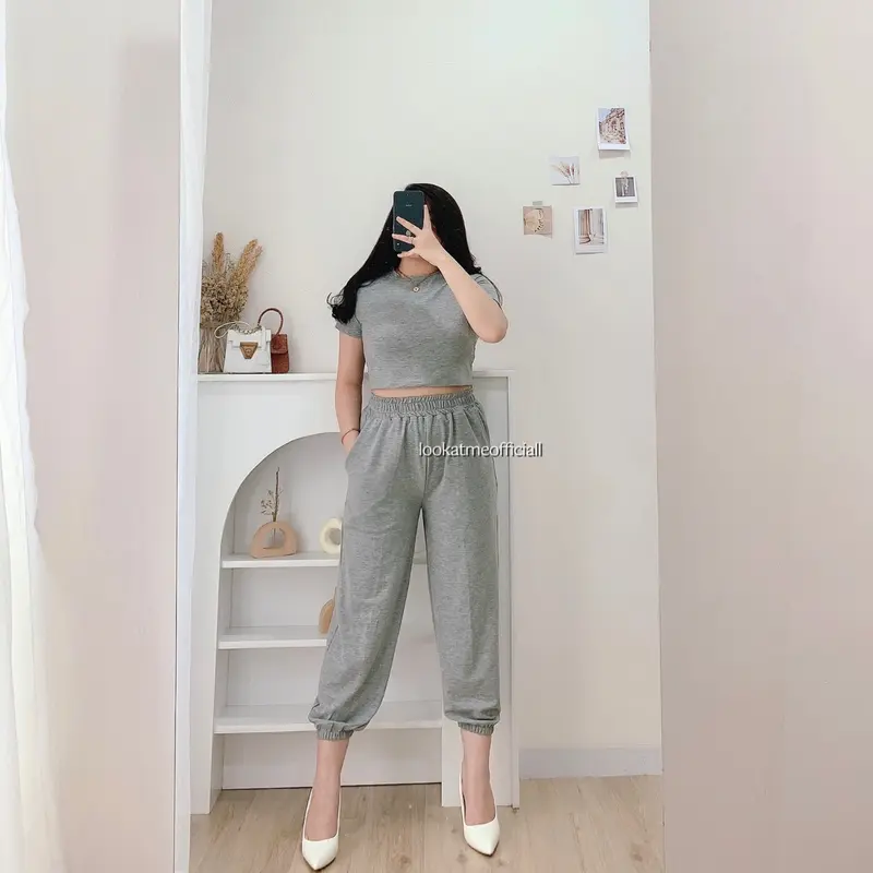 Lookatmeofficial • Zoey Set - Setelan Wanita Premium celana jogger  crop  top Atasan Baju Karet Pendek 4