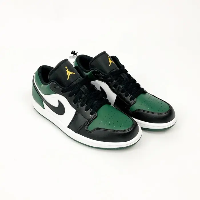 AIR JORDAN 1 LOW GREEN TOE 1