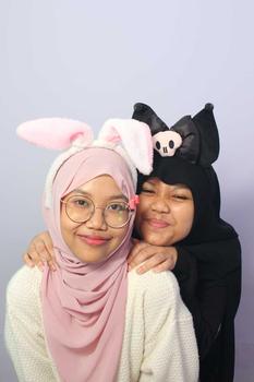 Product Review of Hanhan Hijab - Pashmina Ceruty Babydoll Premium (Pasmina Polos 180x75) from u**8 0