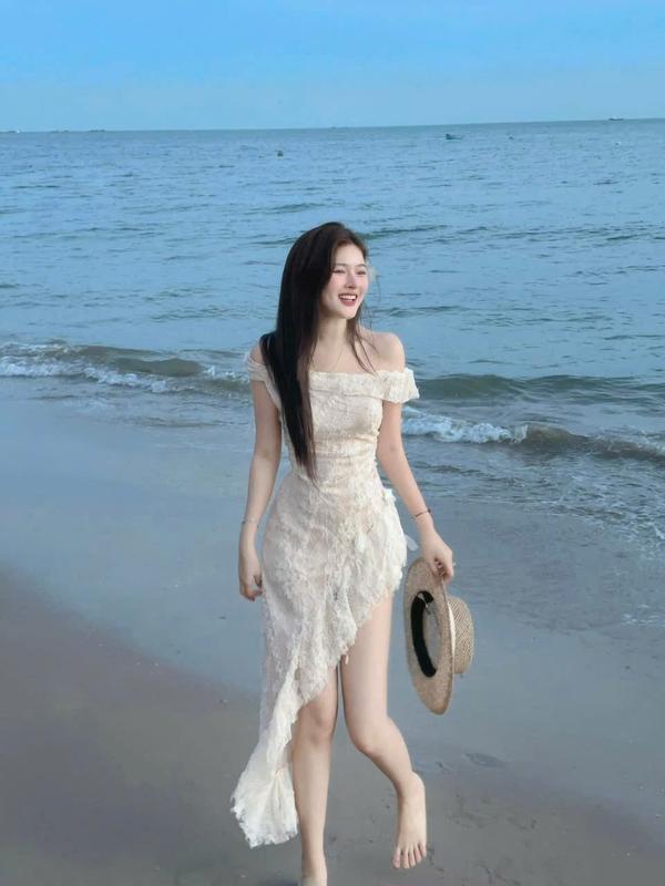 ĐẦM DỰ TIỆC ĐI CHƠI CHẤT REN HAI LỚP BẸT VAI( CÓ MÚT, CÓ LÓT QUẦN) SANG TRỌNG SEXY