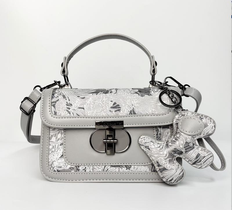 Size:20X13X7   Xinyi Bag Mẫu tết TÚI XÁCH NỮ ĐEO CHÉO SANG TRỌNG ĐI TIỆC _ QUẢNG CHÂU  Bag Da tui  qc túi  xách túi  tặng