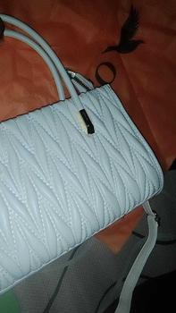 Product Review of MOCO Fashion Tas Selempang Wanita Hand Bag Tekstur Timbul Zigzag 2819 from x**_ 0