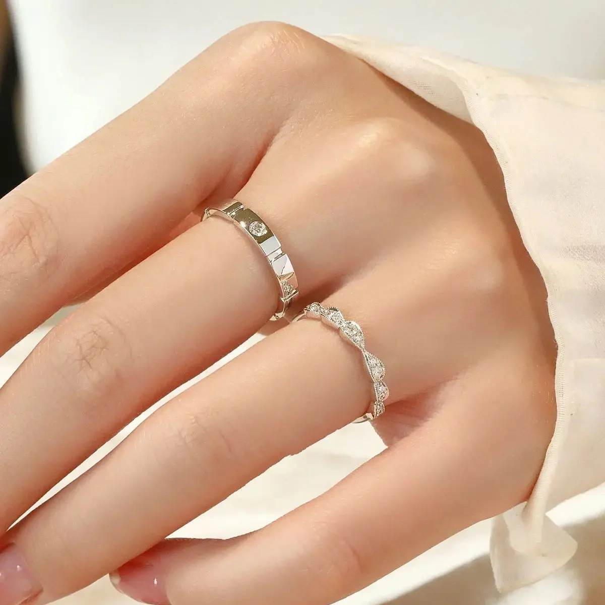 Darien Cincin Couple Pasangan Titanium Silver Adjustable Hadiah Wanita Laki Rings