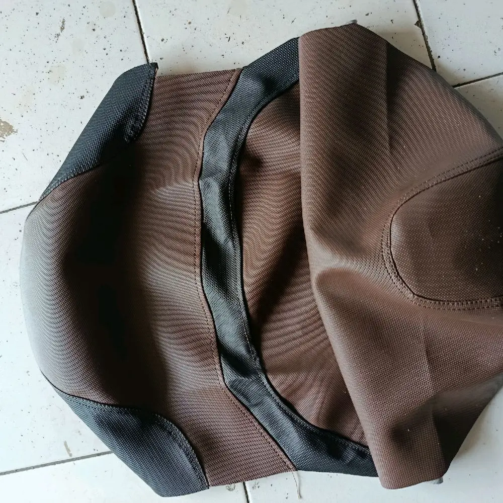 coklat hitam jahit tengah